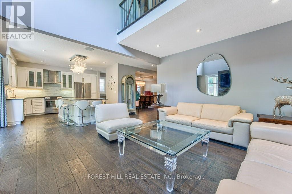 158 Eaglecrest Street Property Photo 12