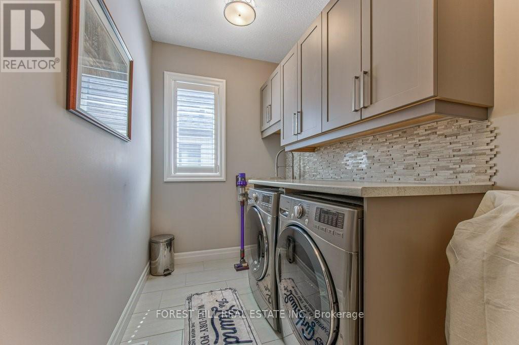 158 Eaglecrest Street Property Photo 34
