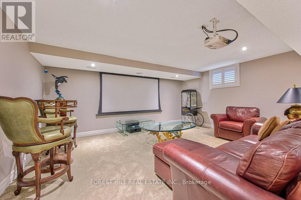 158 Eaglecrest Street Property Photo 38
