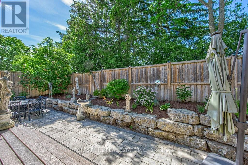158 Eaglecrest Street Property Photo 42
