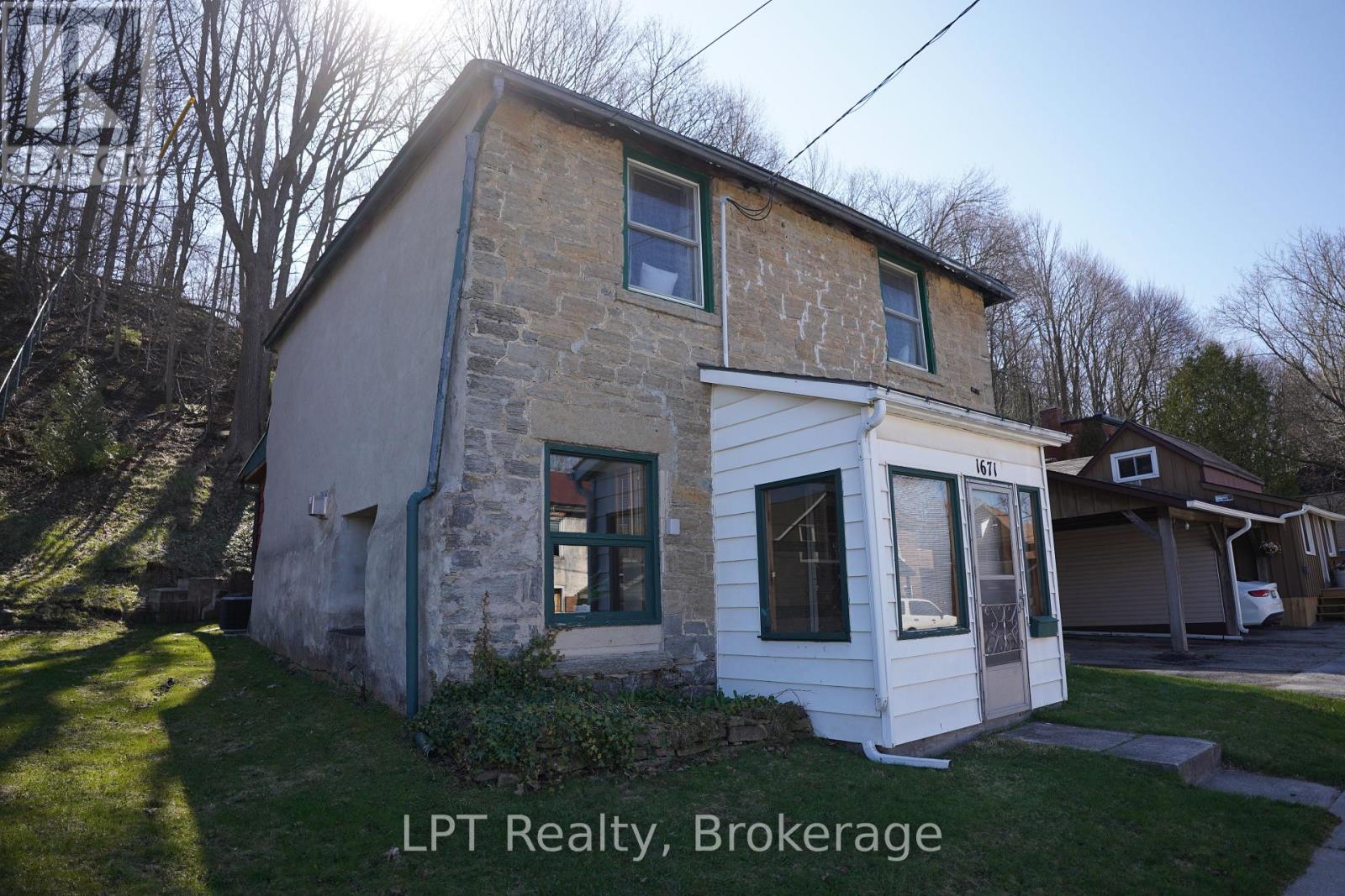 1671 4th Avenue E Property Photo 10