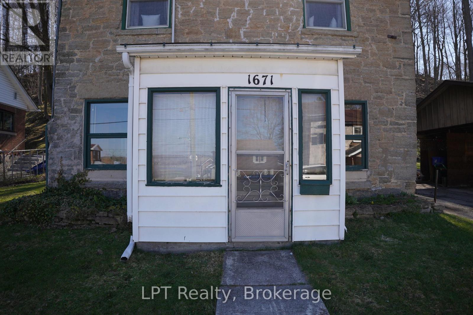 1671 4th Avenue E Property Photo 11