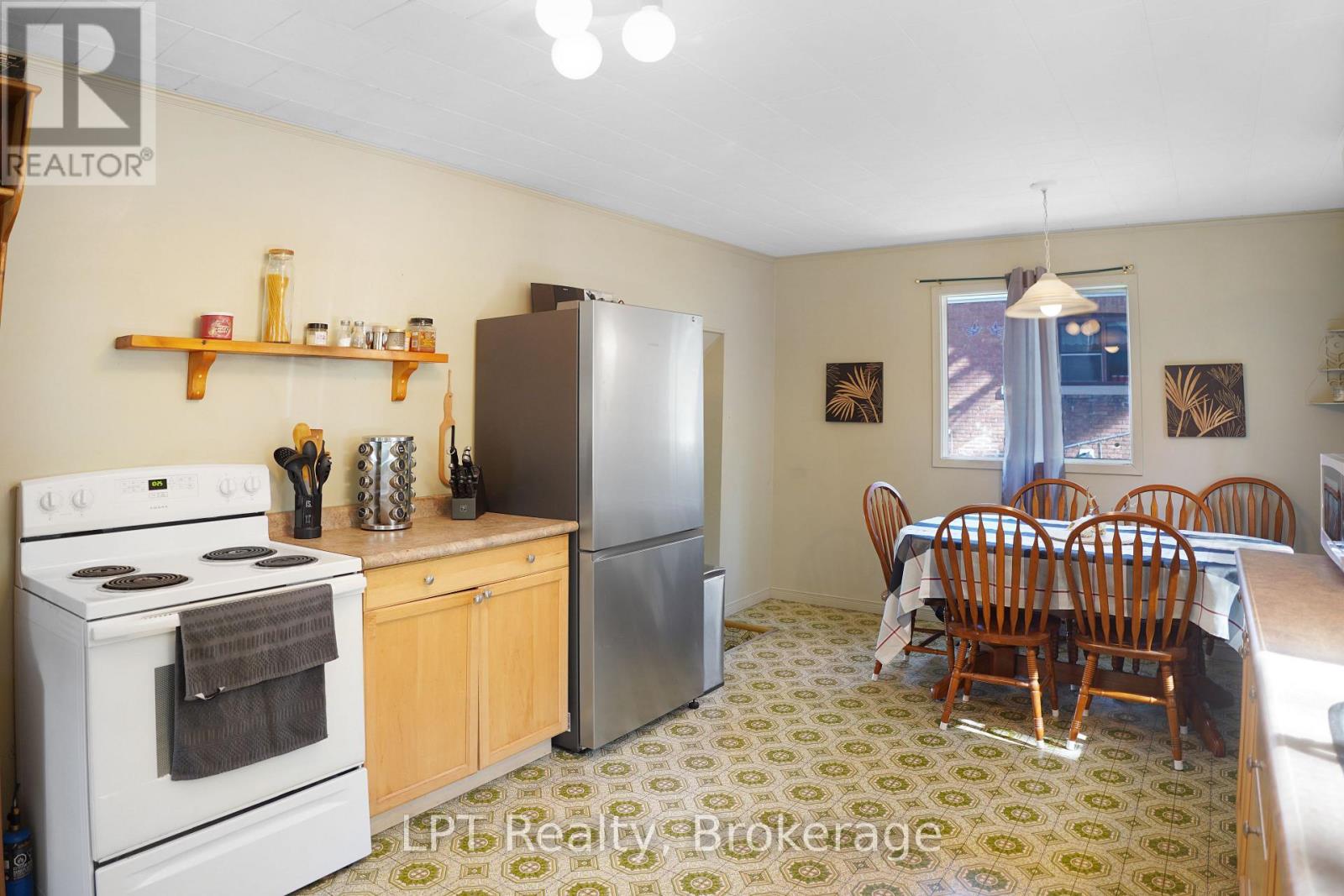 1671 4th Avenue E Property Photo 14