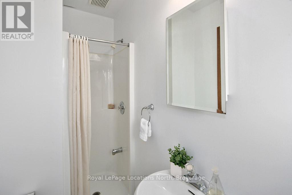 102 Fraser Crescent Property Photo 24