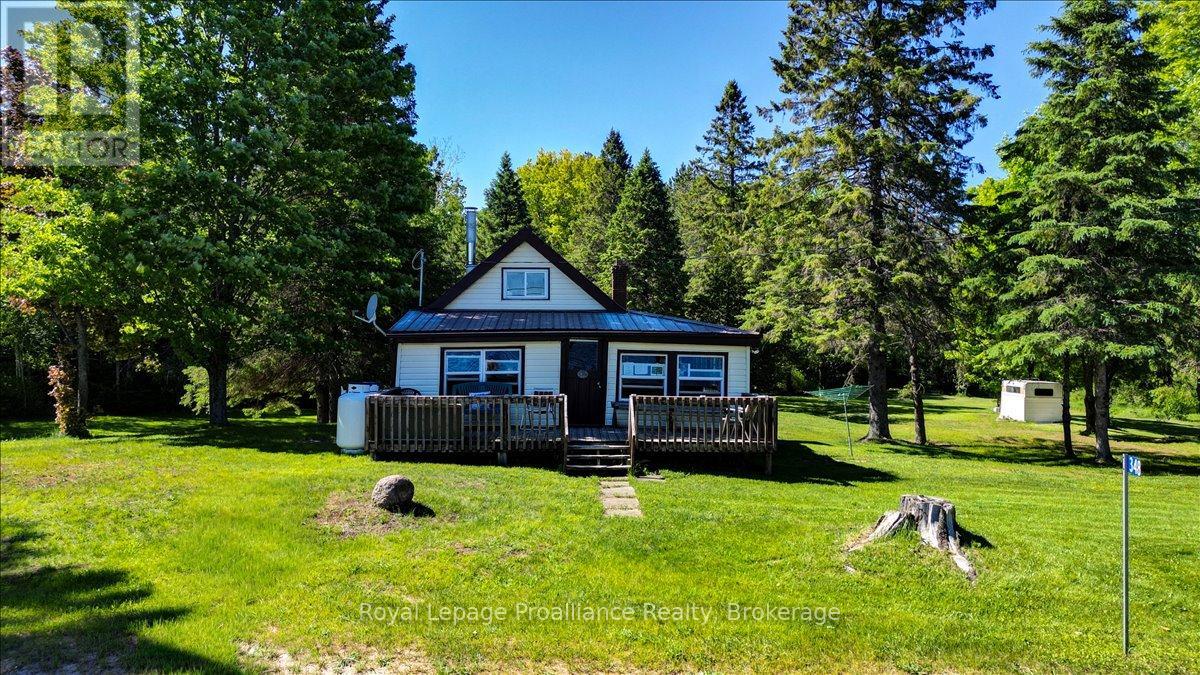 348 Steenburg Lake Road N Property Photo 6