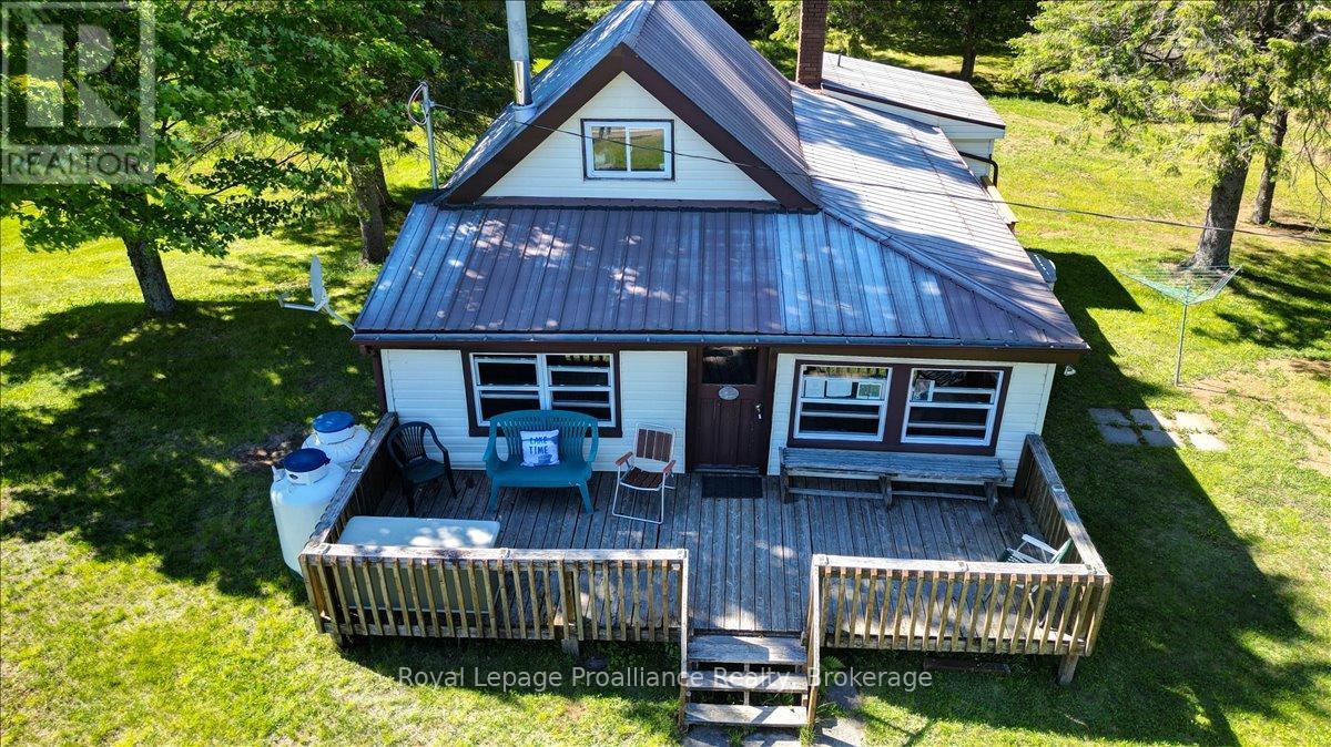 348 Steenburg Lake Road N Property Photo 7
