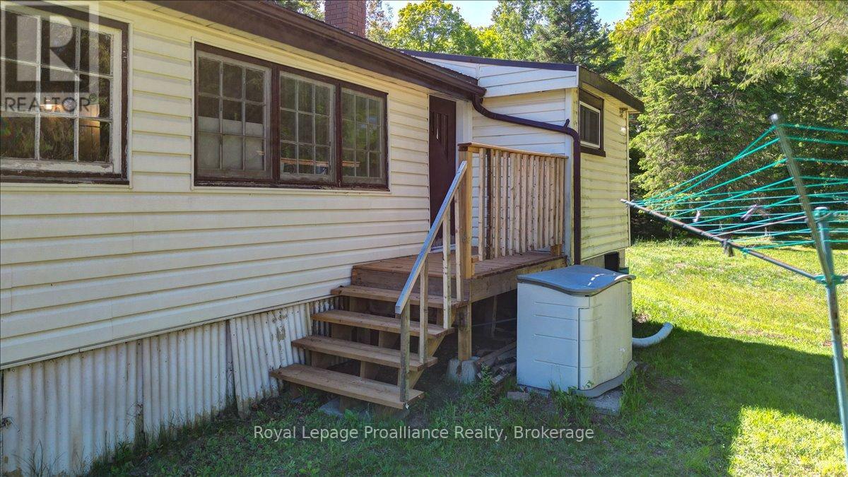 348 Steenburg Lake Road N Property Photo 9