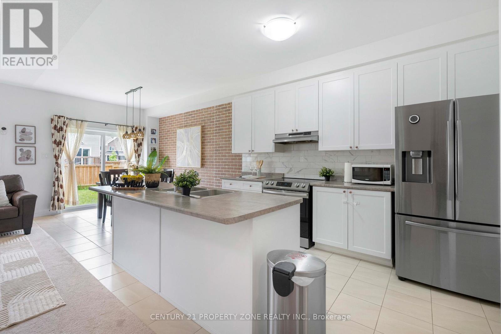 202 Barnett Drive Property Photo 6