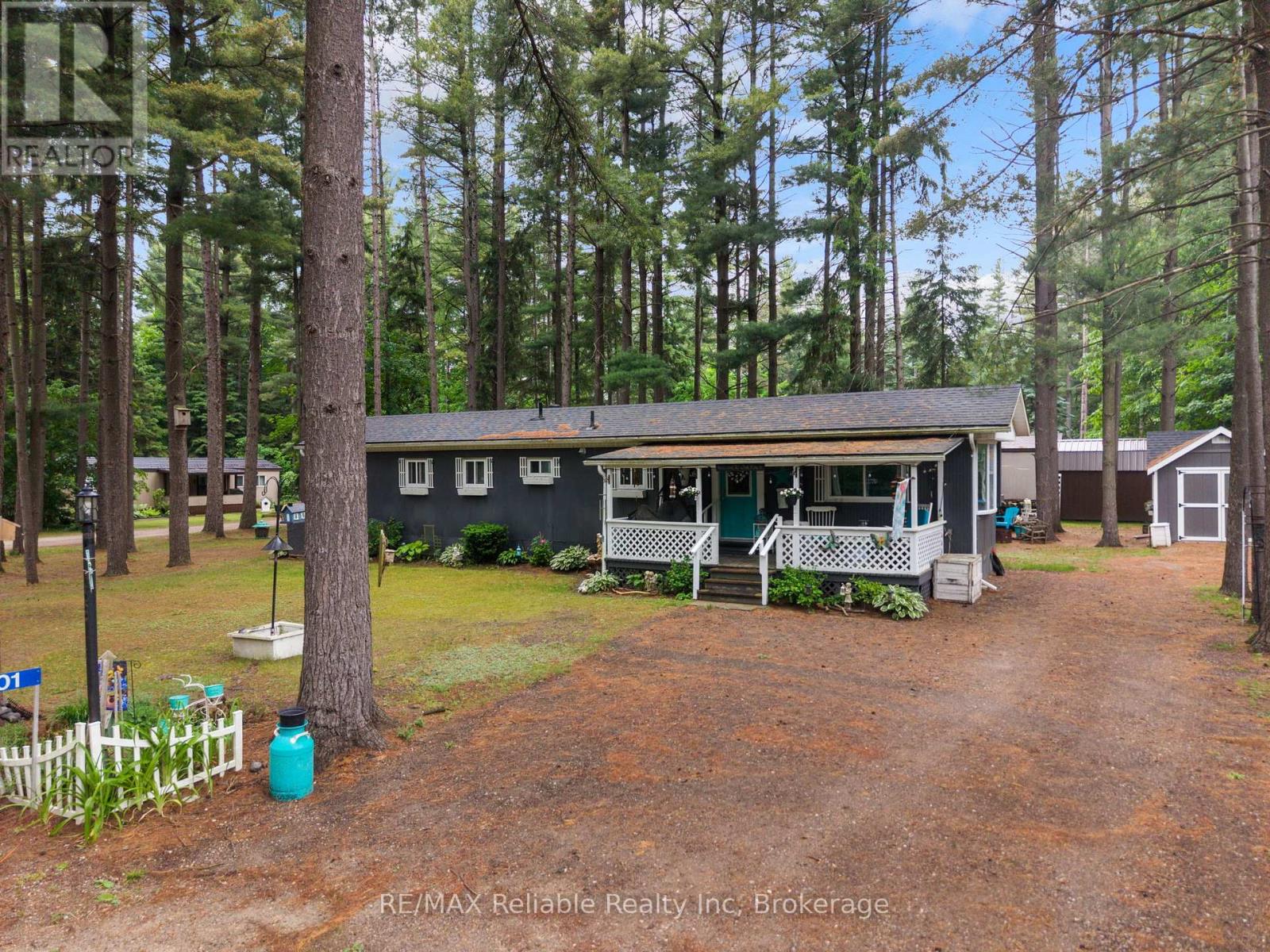 401 Sugar Maple Drive Property Photo 4