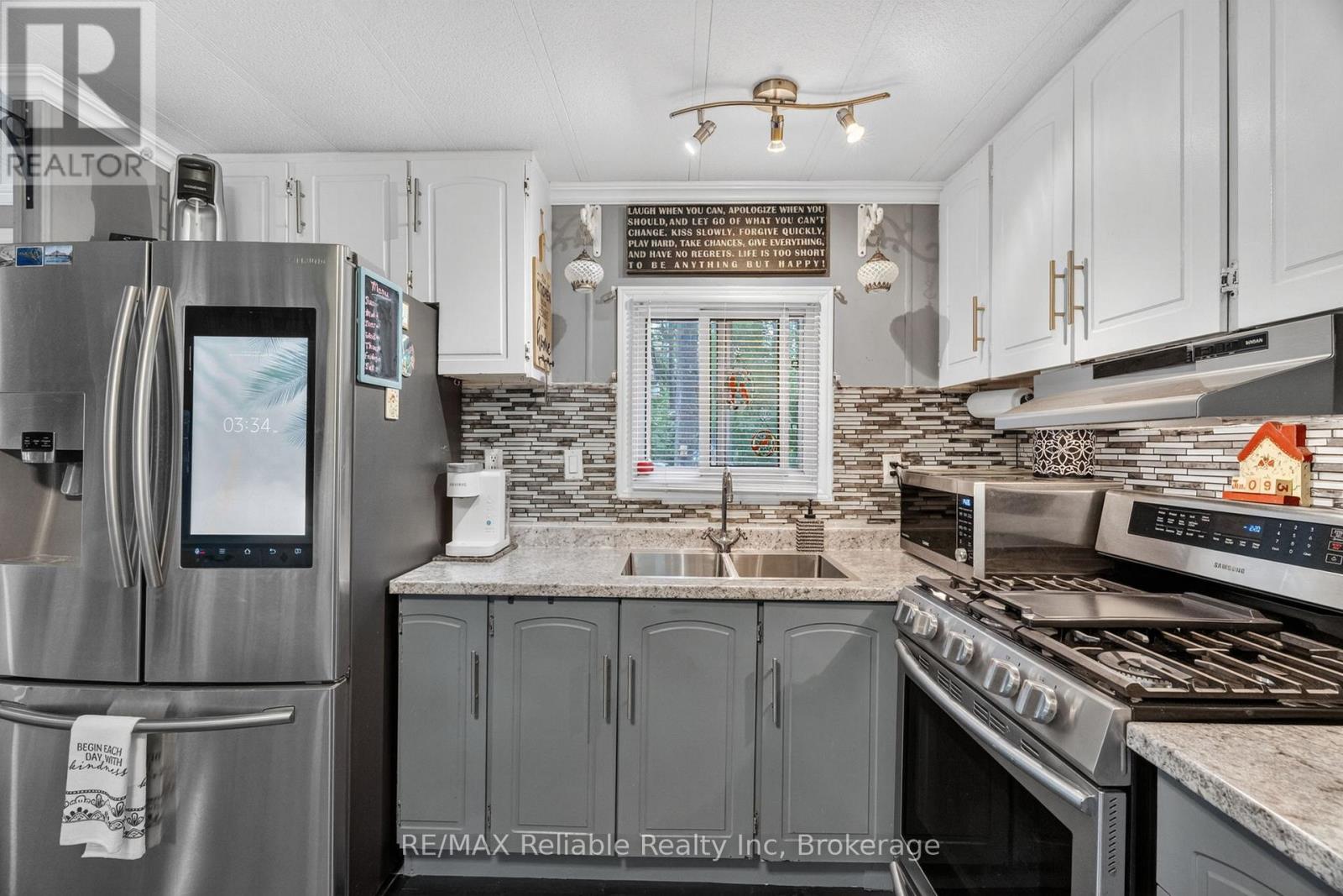 401 Sugar Maple Drive Property Photo 18