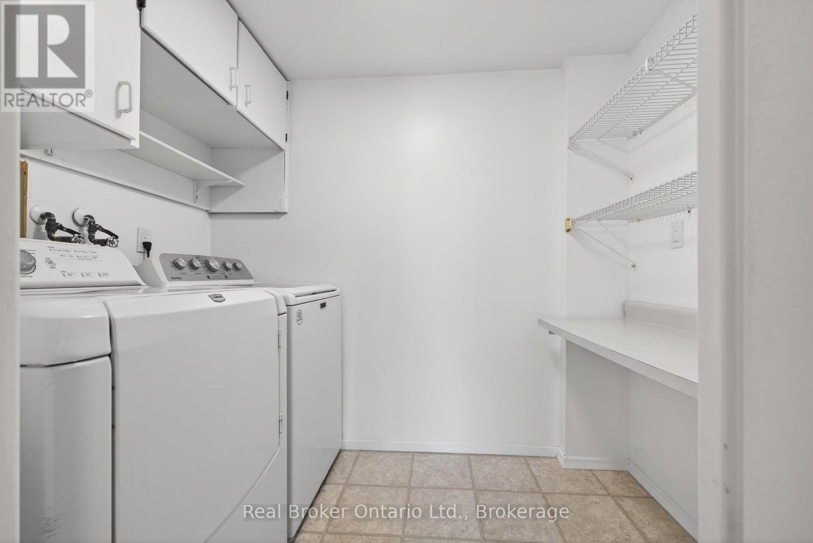 811 - 23 Woodlawn Road E Property Photo 32