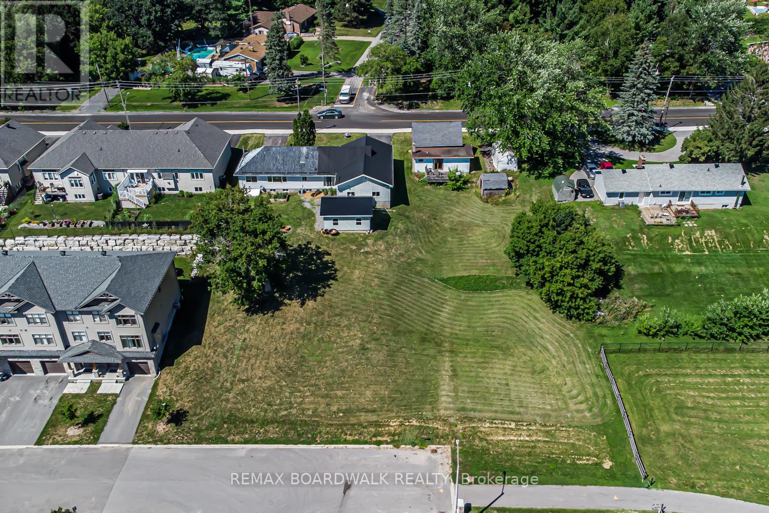 303-307 Donald B Munro Drive Property Photo 3