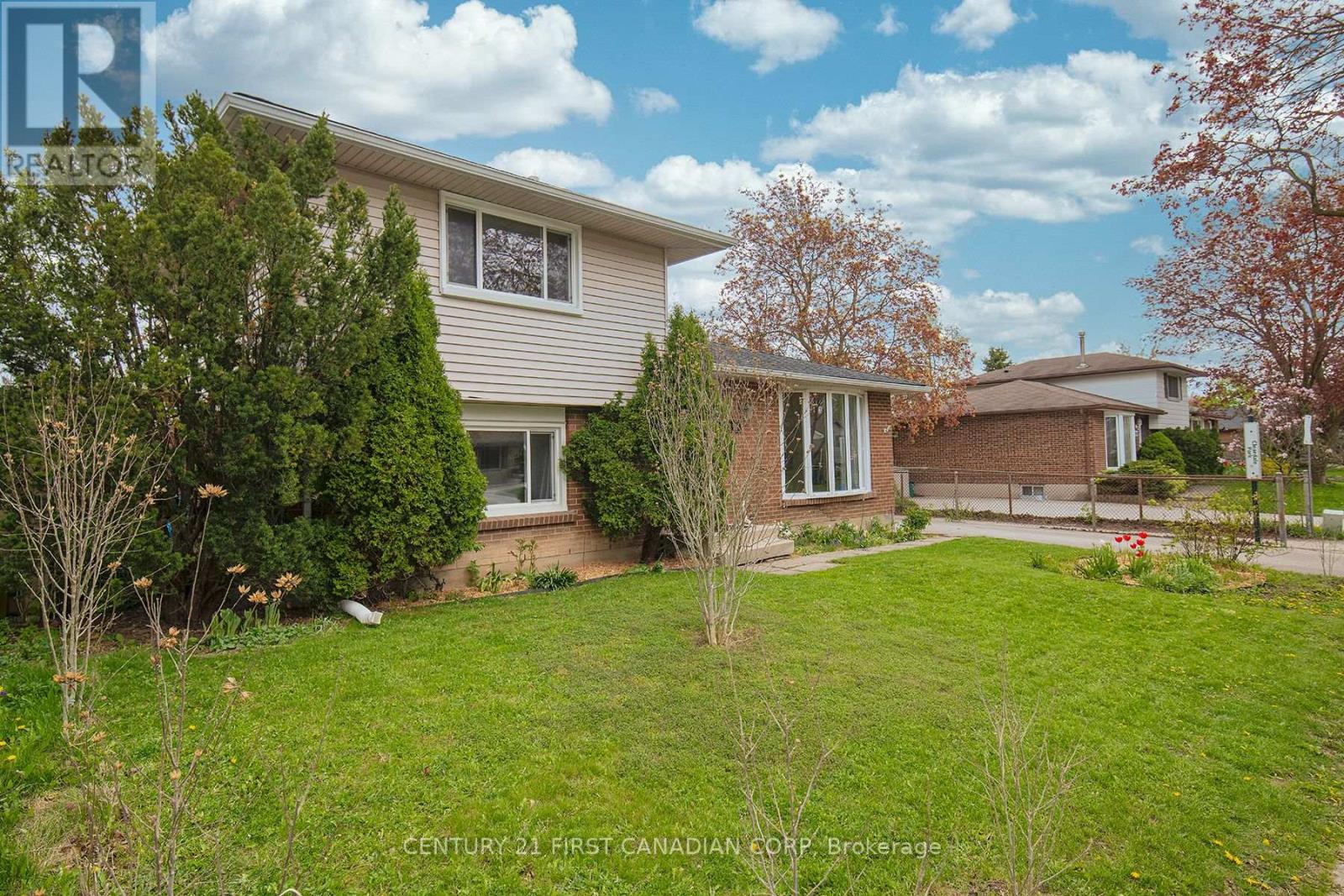 808 Dulaney Drive Property Photo 3