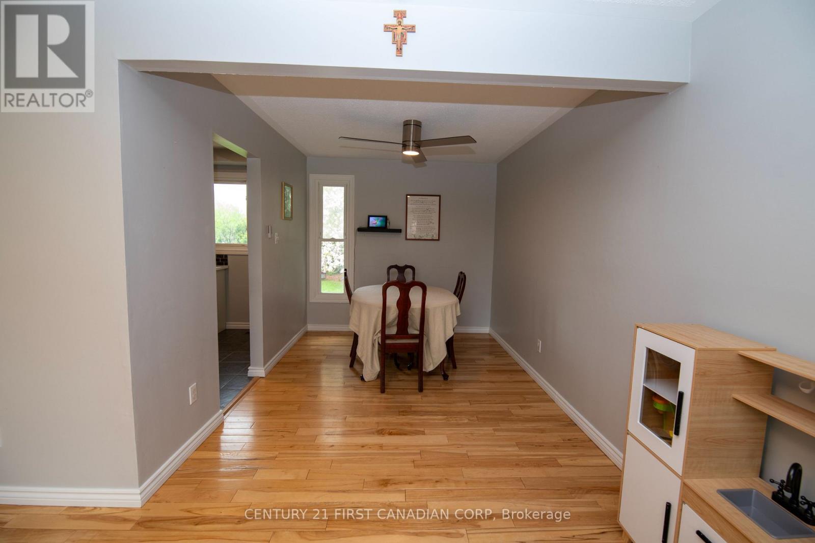808 Dulaney Drive Property Photo 9
