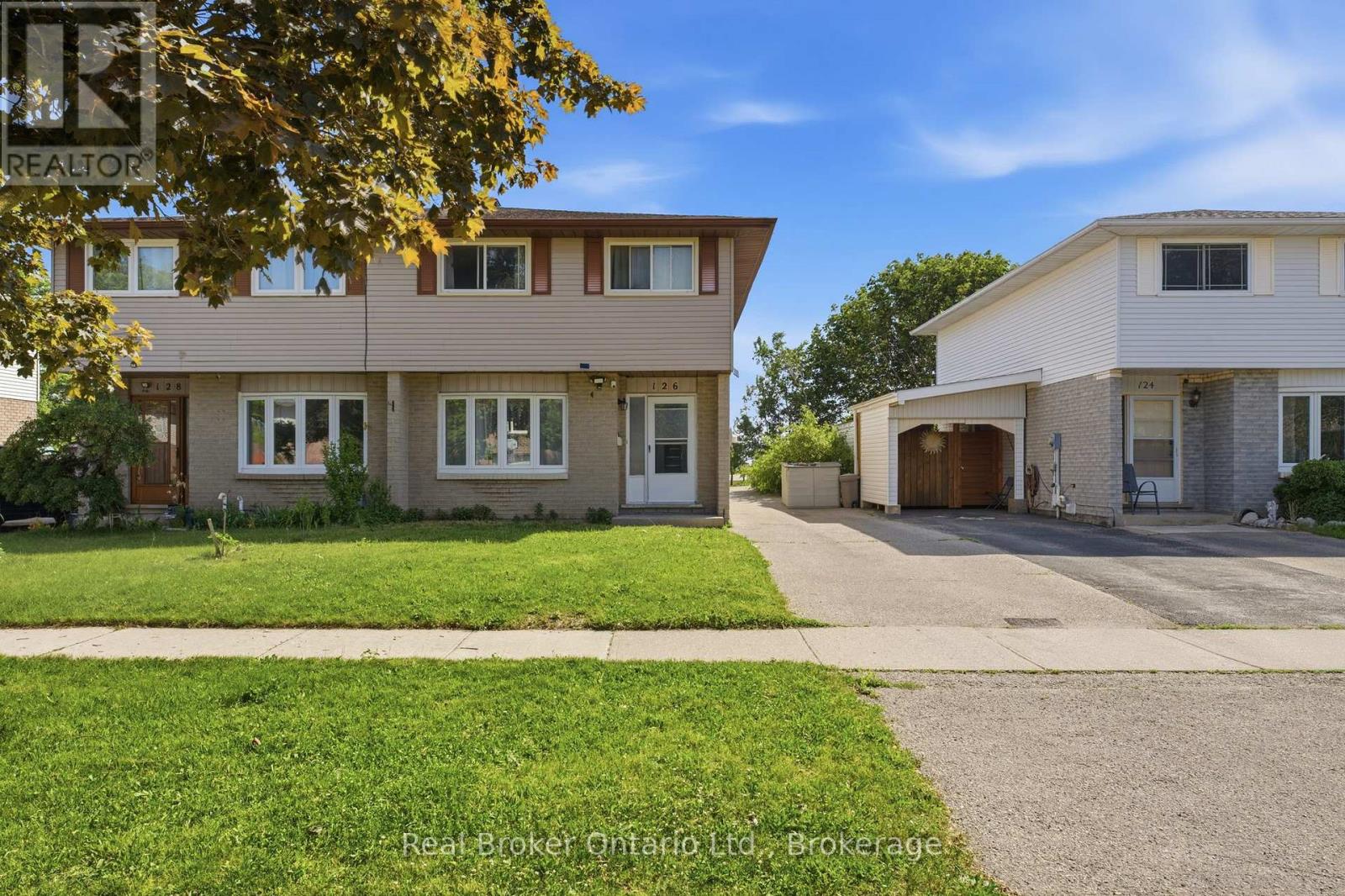 126 Dinison Crescent Property Photo 2
