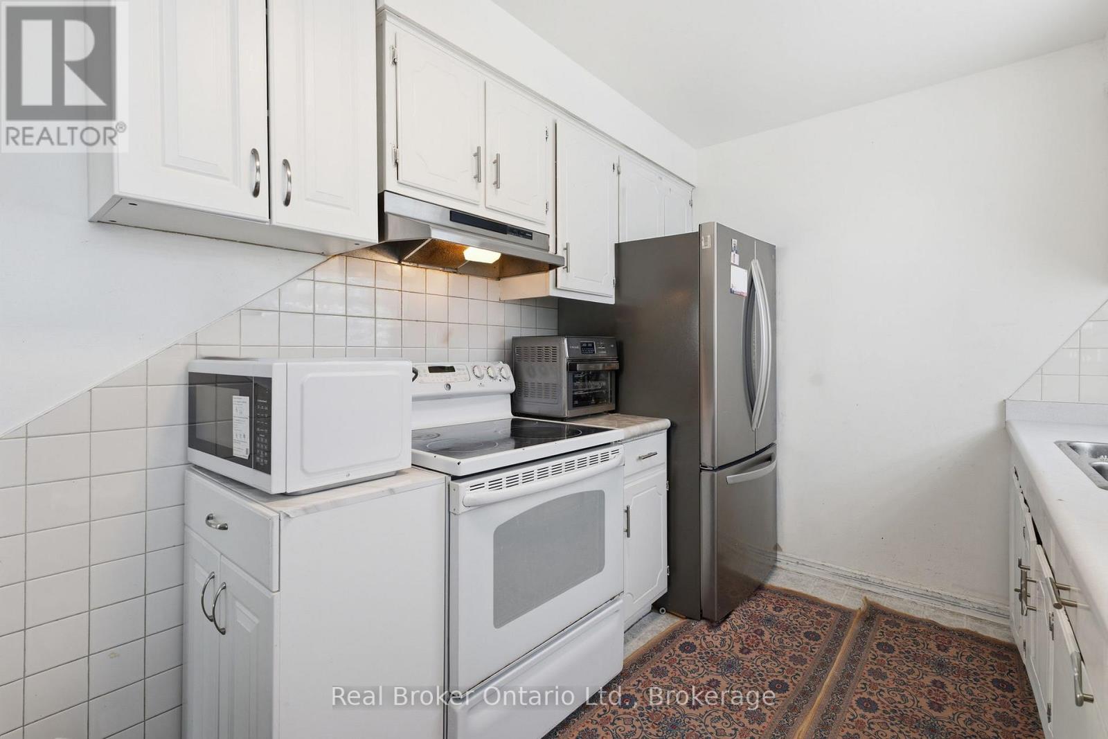 126 Dinison Crescent Property Photo 13