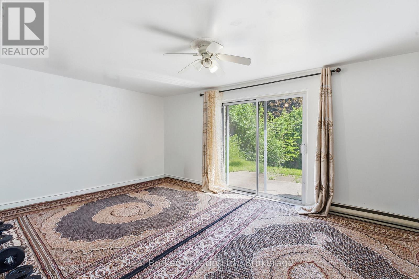 126 Dinison Crescent Property Photo 22