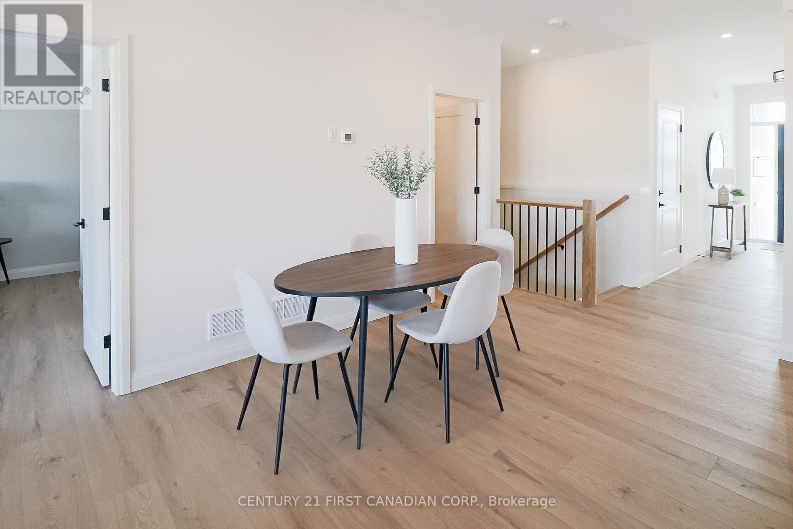 11 - 32 Postma Crescent Property Photo 24