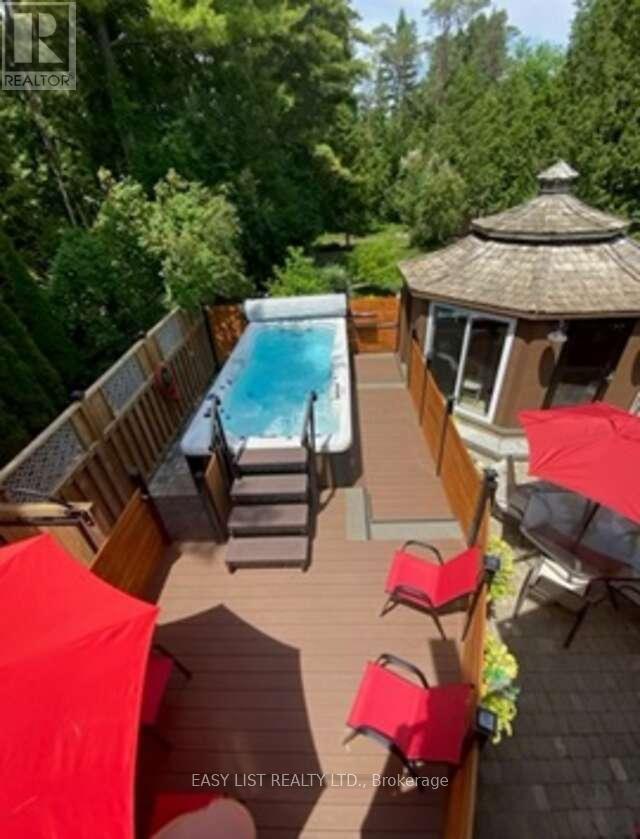 527 River Road Property Photo 15