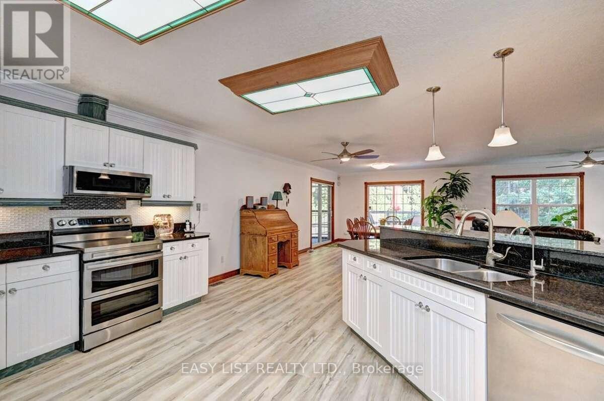 527 River Road Property Photo 32