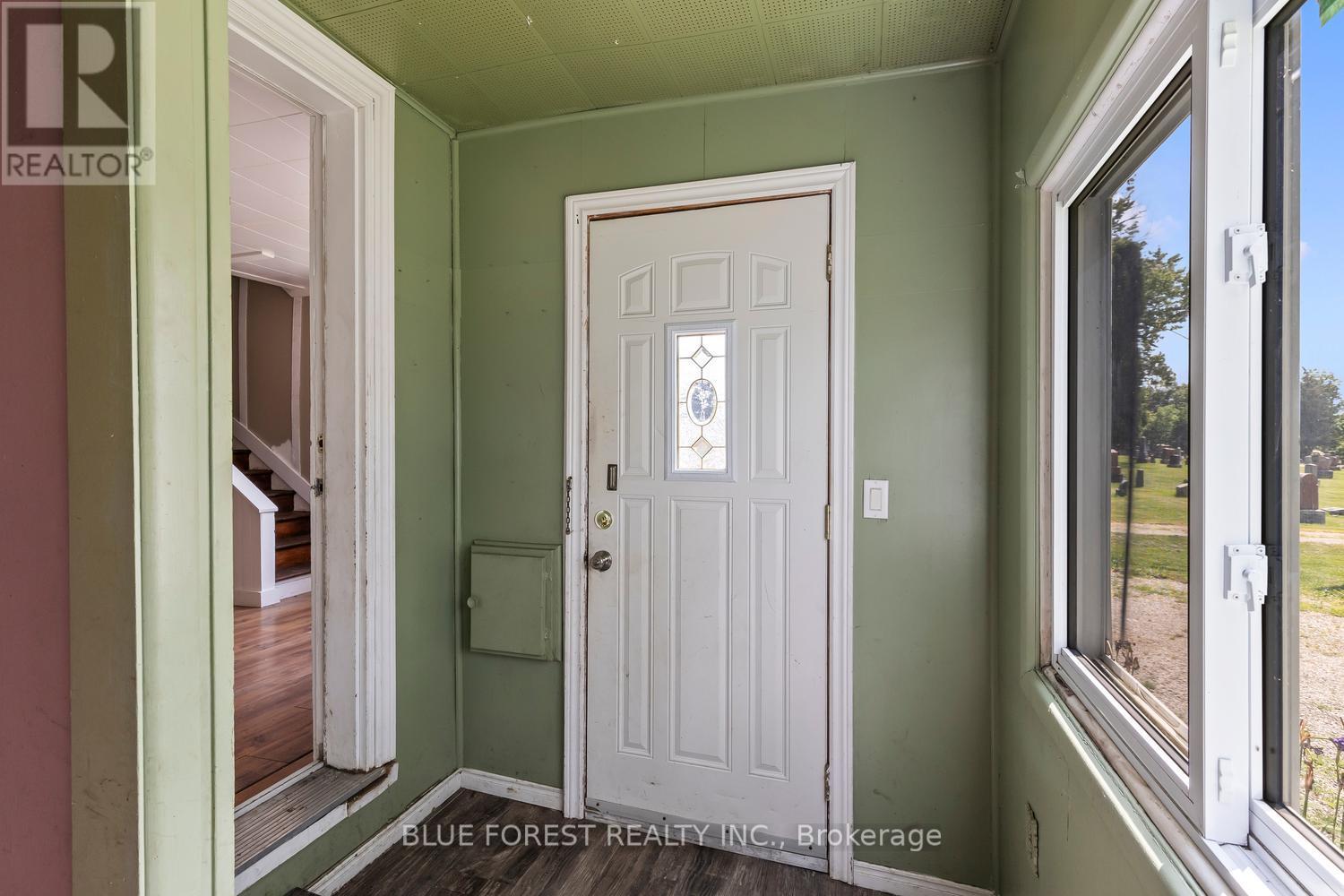10 Henry Street Property Photo 3