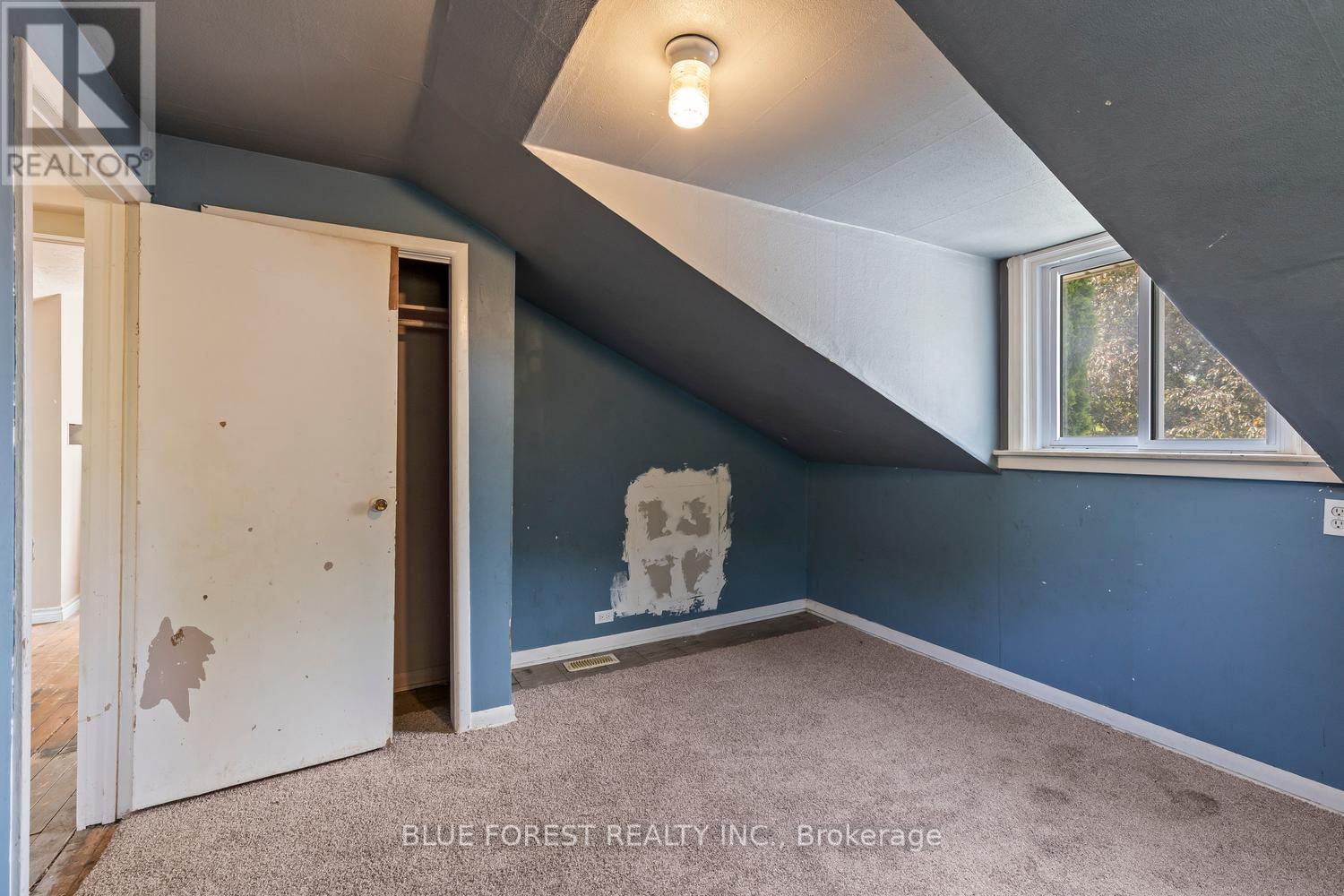 10 Henry Street Property Photo 22