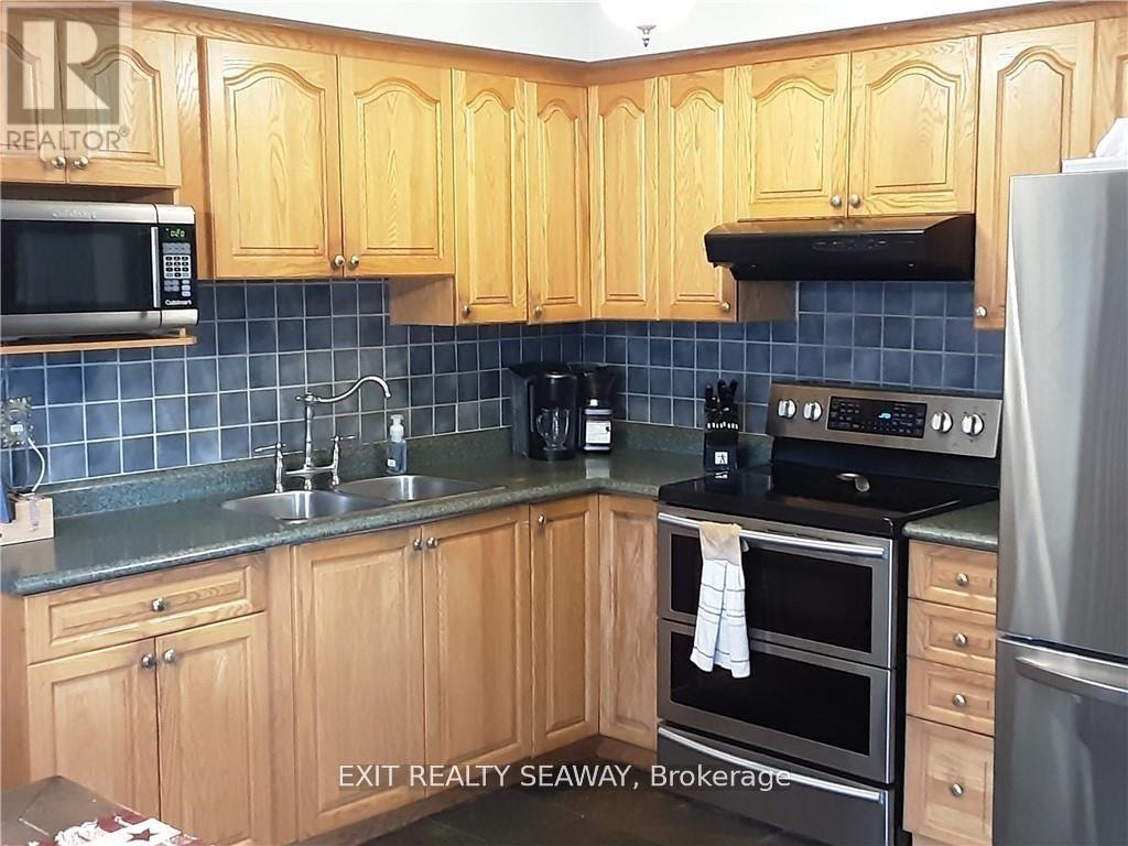 400 Lynwood Drive Property Photo 10