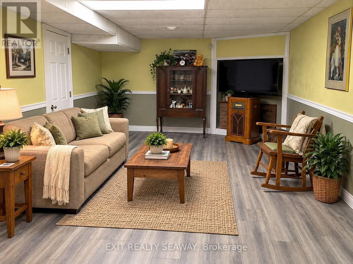 400 Lynwood Drive Property Photo 19