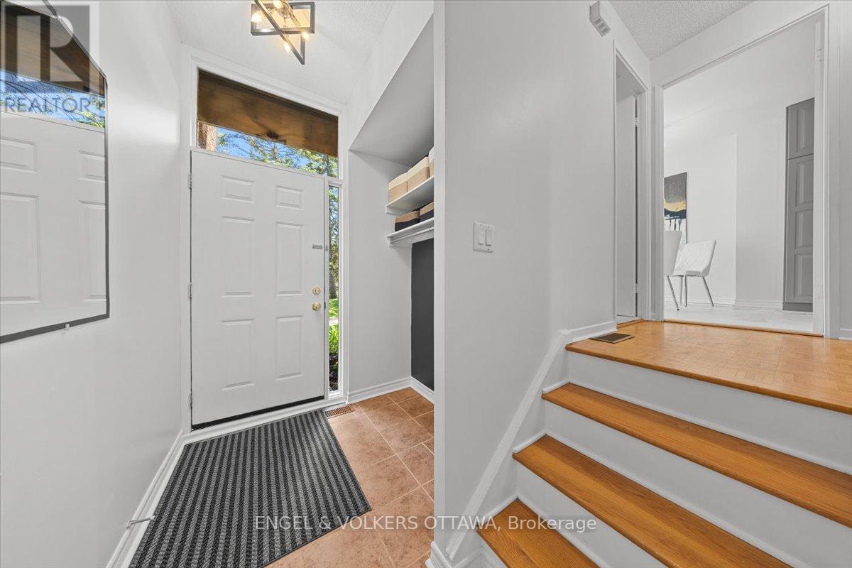 34 Viewpointe Private Property Photo 2
