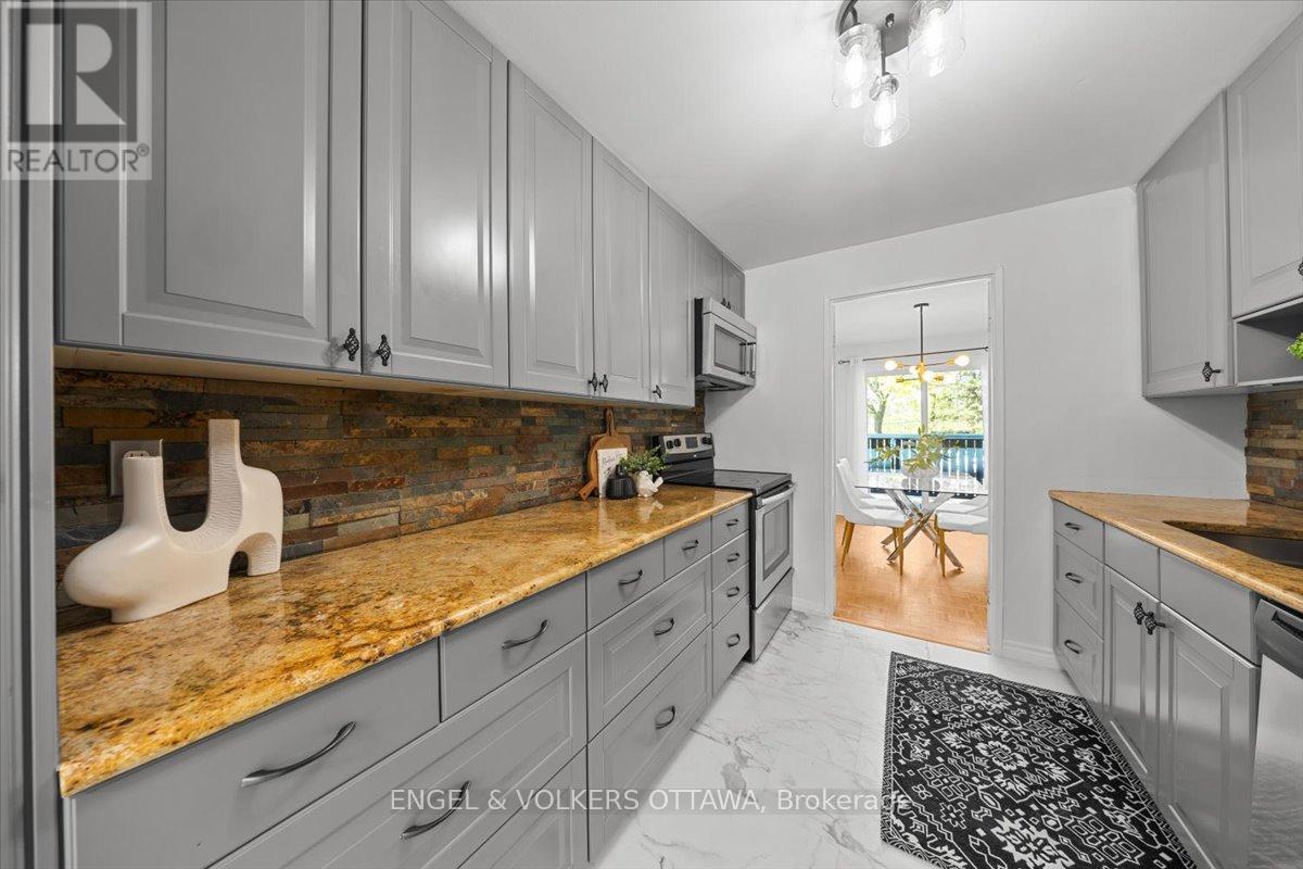 34 Viewpointe Private Property Photo 11