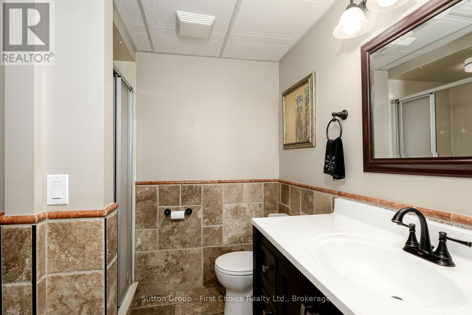276 Mechanic Street W Property Photo 31