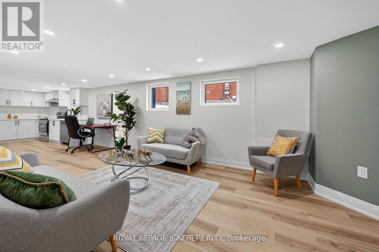 191 East 32nd Street Property Photo 4
