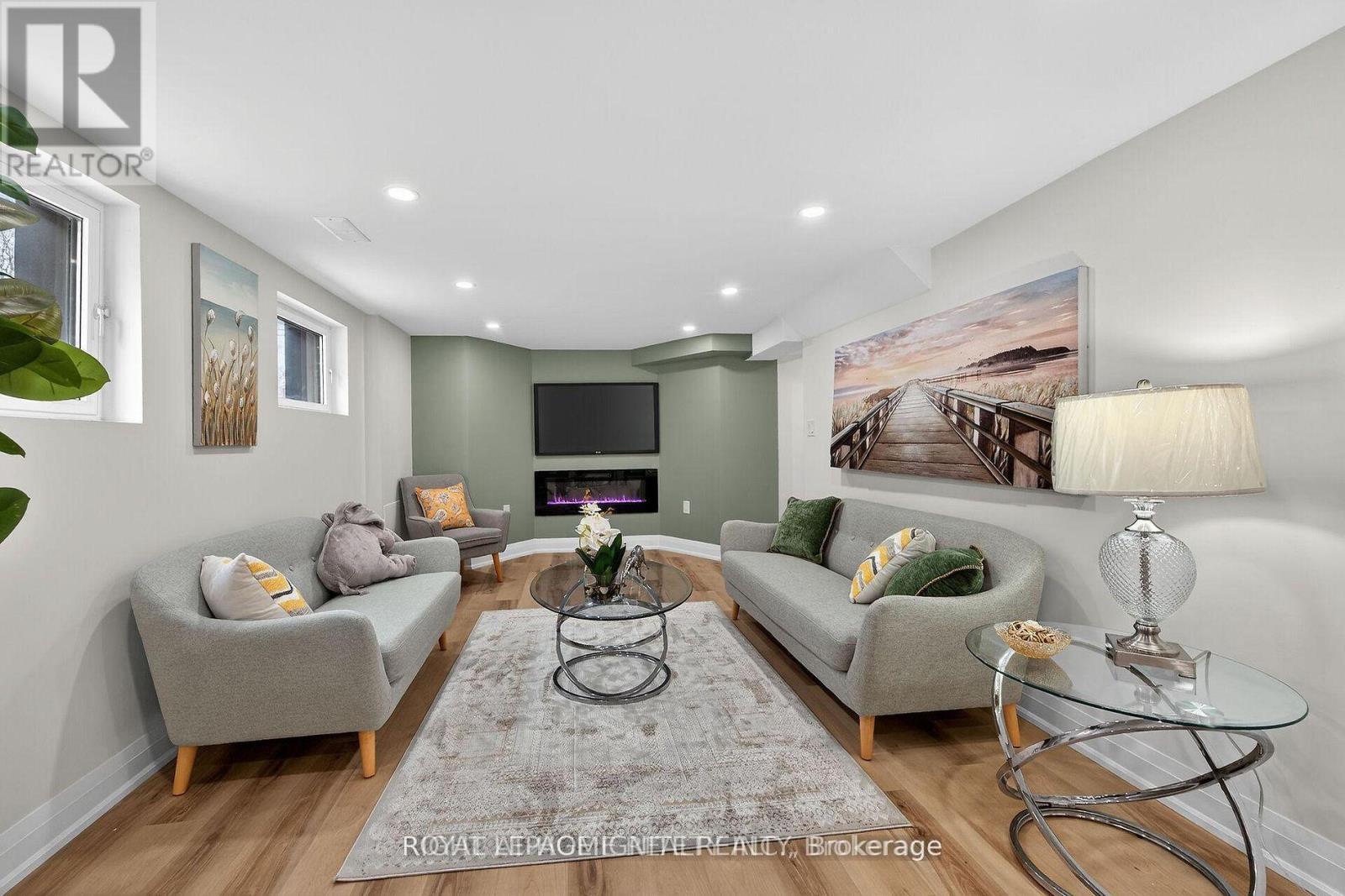 191 East 32nd Street Property Photo 6