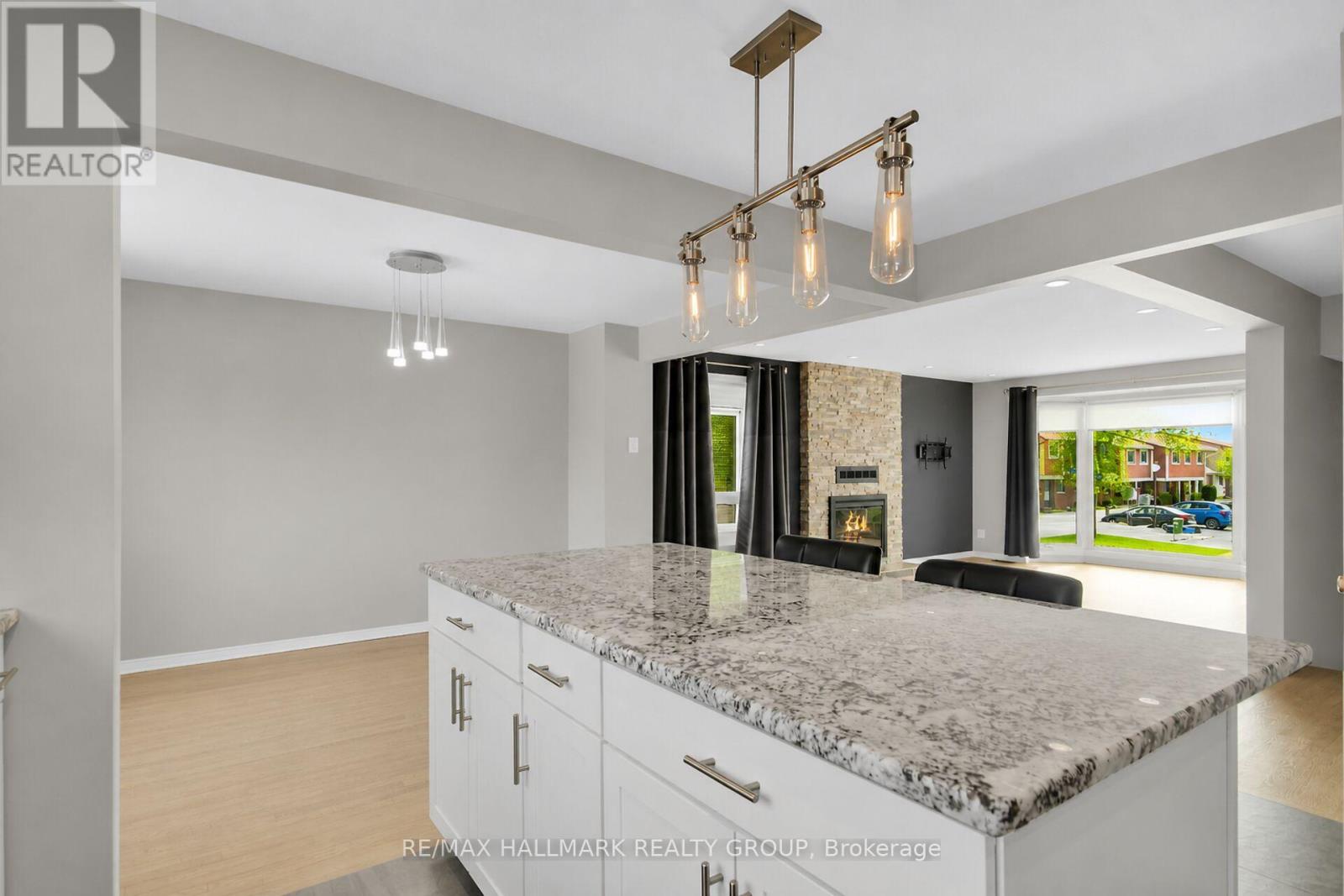 13 Coolspring Crescent Property Photo 8