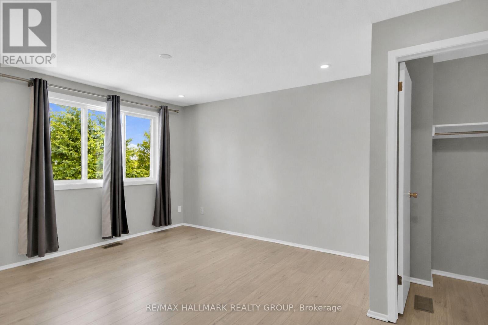 13 Coolspring Crescent Property Photo 11