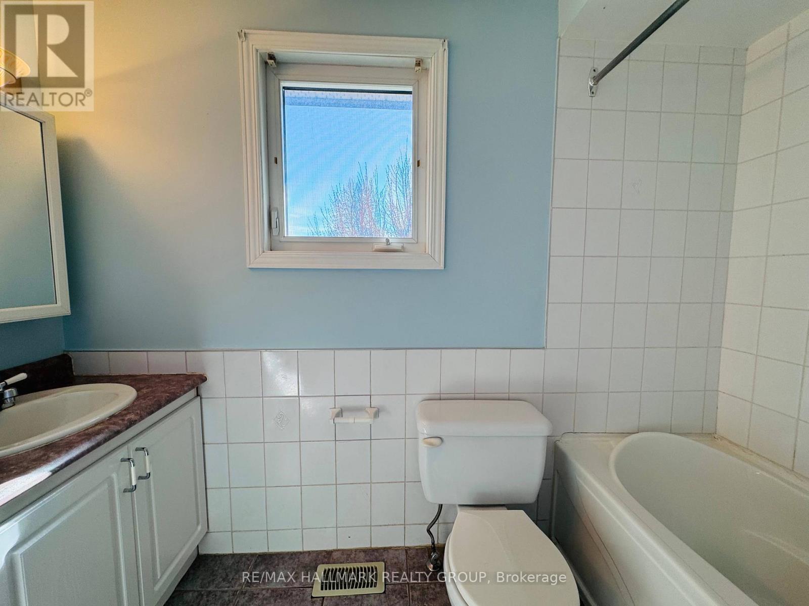 13 Coolspring Crescent Property Photo 19