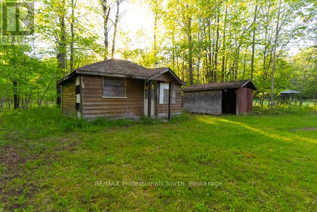1068 Woods Road Property Photo 1