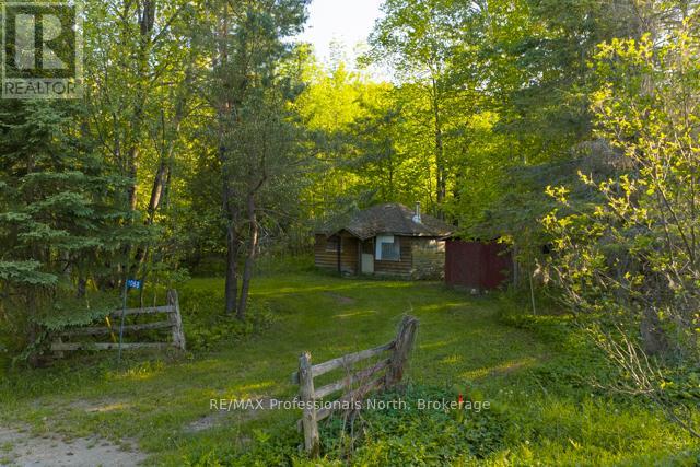 1068 Woods Road Property Photo 6