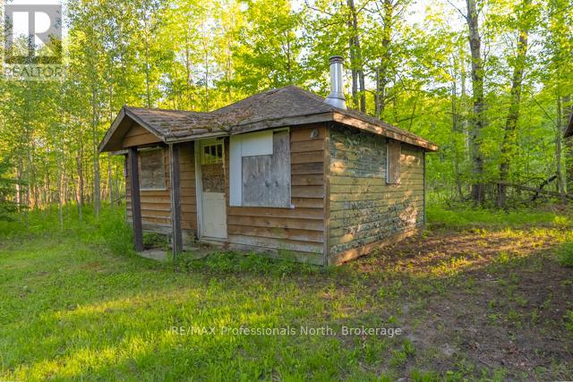 1068 Woods Road Property Photo 7