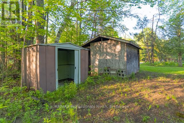 1068 Woods Road Property Photo 9