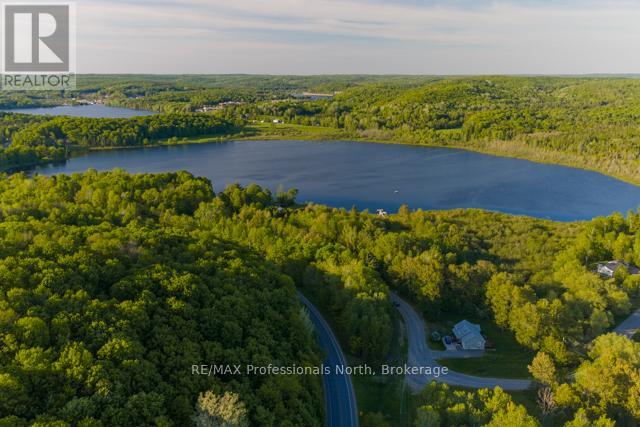 1068 Woods Road Property Photo 15