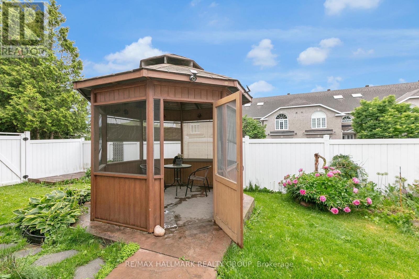 2051 Frank Bender Street Property Photo 29