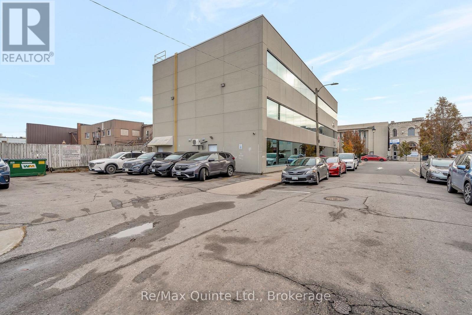 50 Dundas Street Property Photo 39