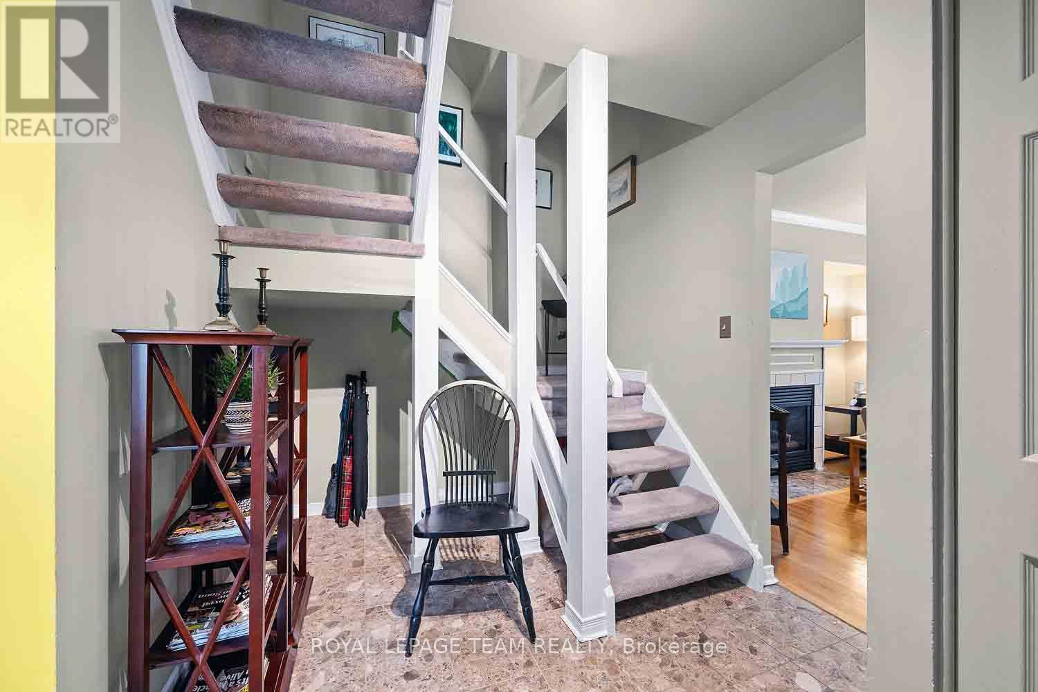 2 - 220 Wilbrod Avenue Property Photo 5