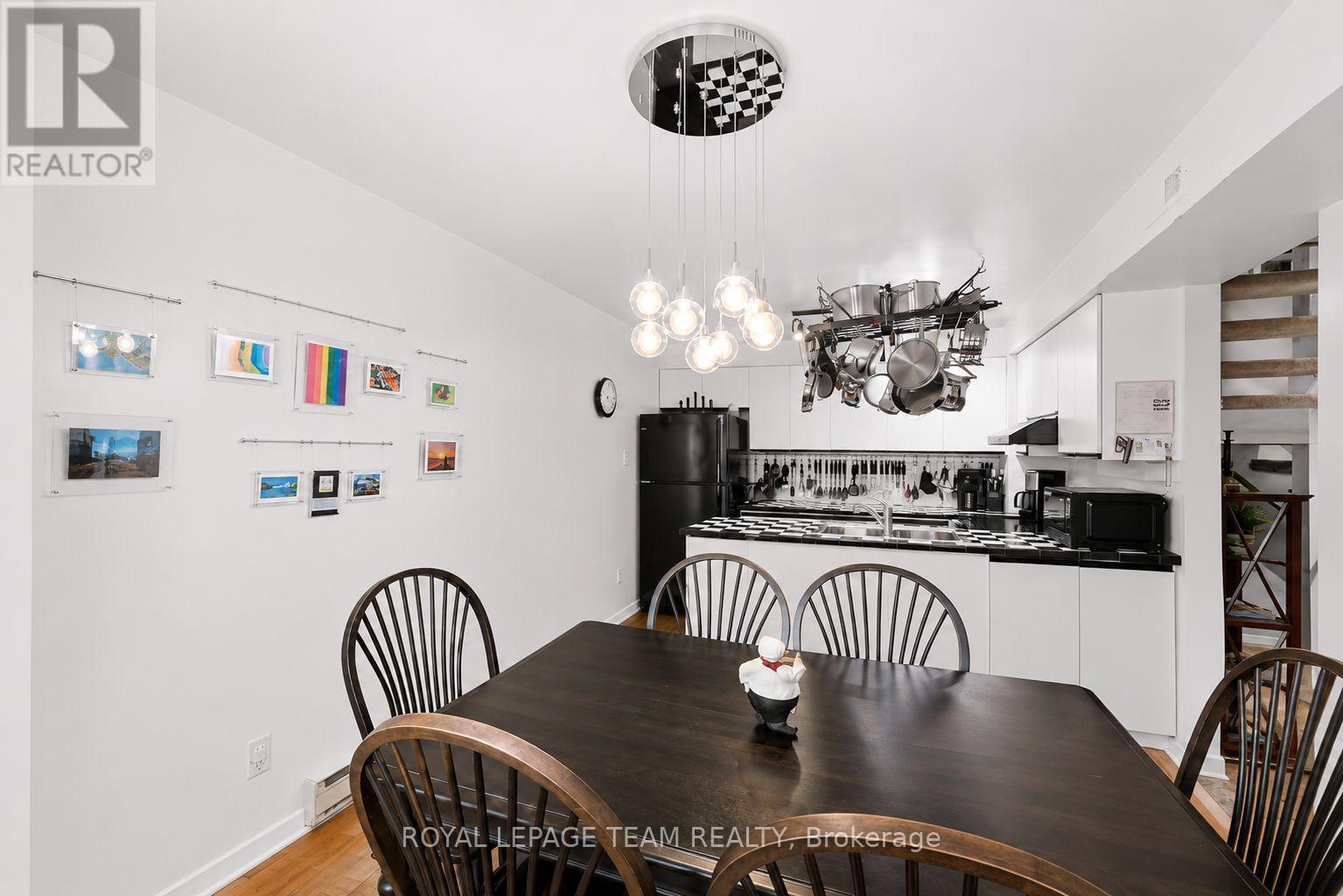 2 - 220 Wilbrod Avenue Property Photo 14