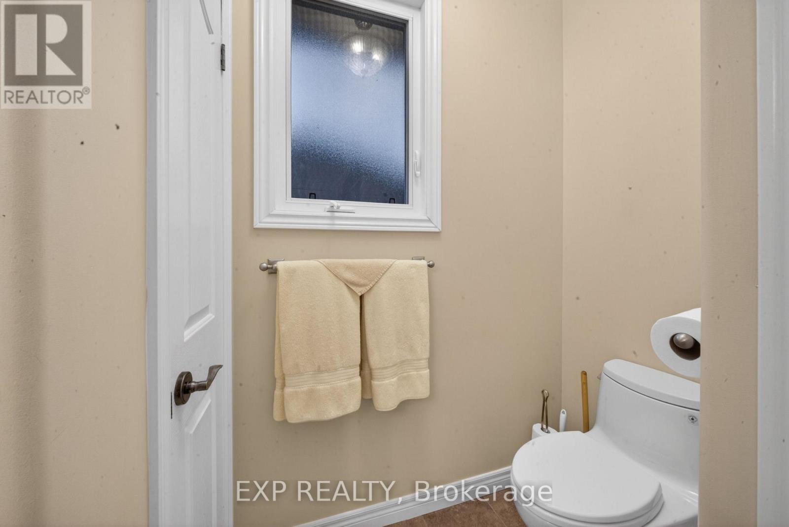 14 Hunter Drive S Property Photo 14
