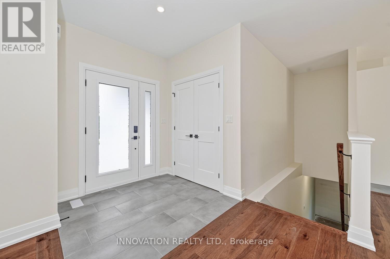 3249 Elizabeth Street Property Photo 4