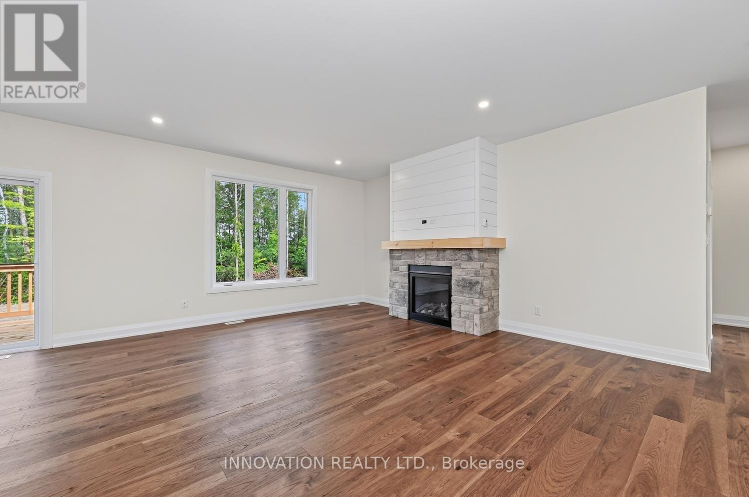 3249 Elizabeth Street Property Photo 6
