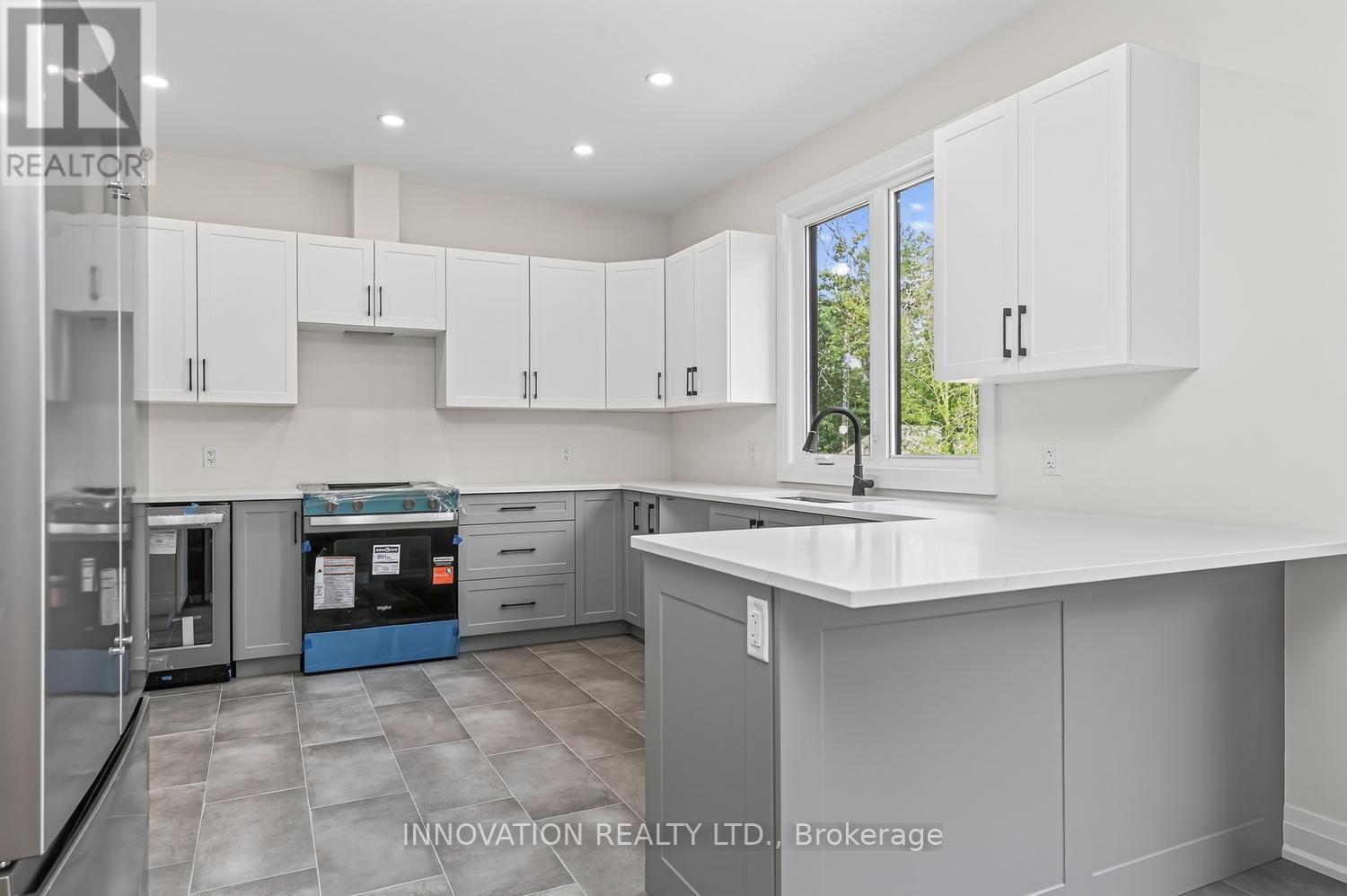 3249 Elizabeth Street Property Photo 14