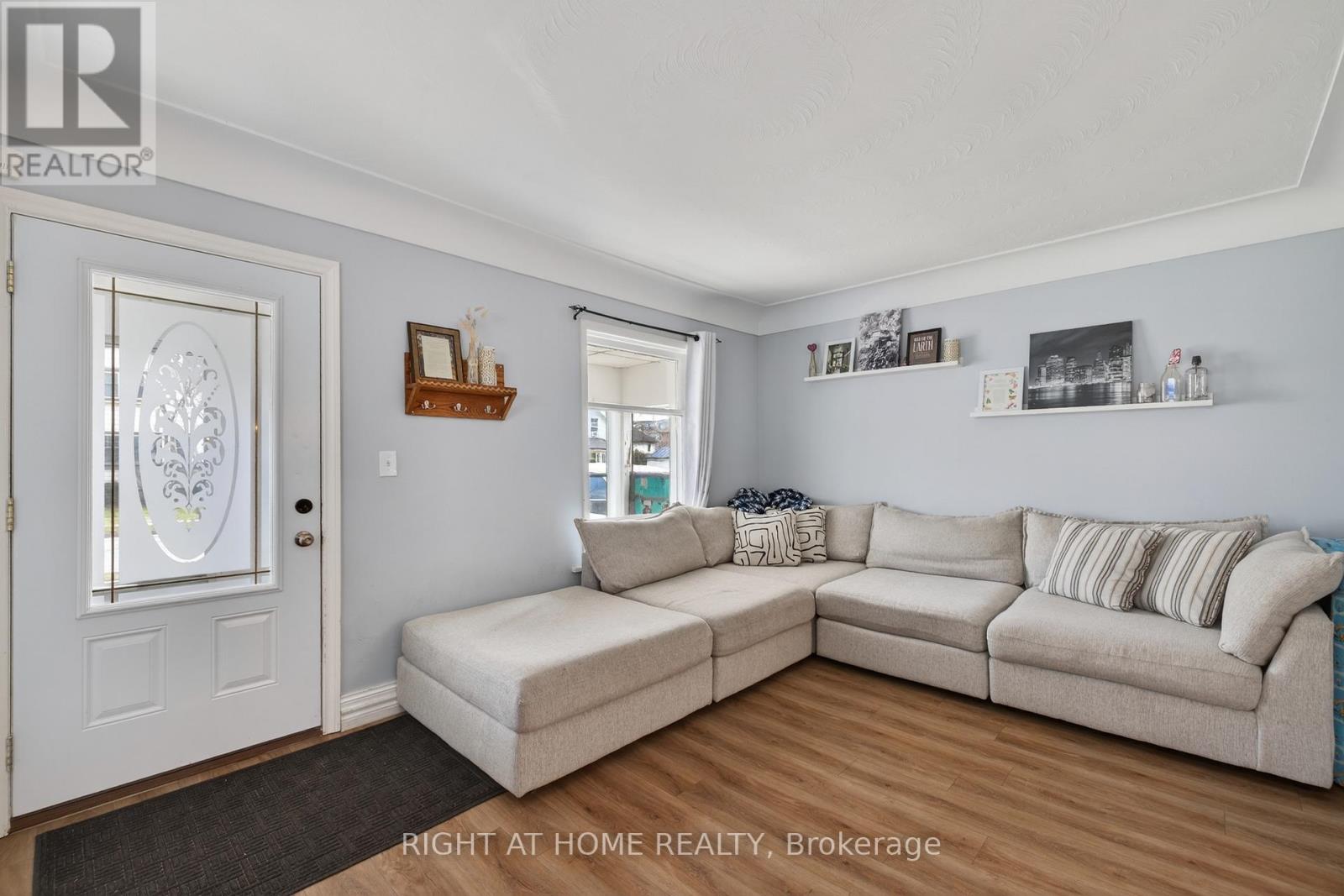 12 Pearl Street Property Photo 5